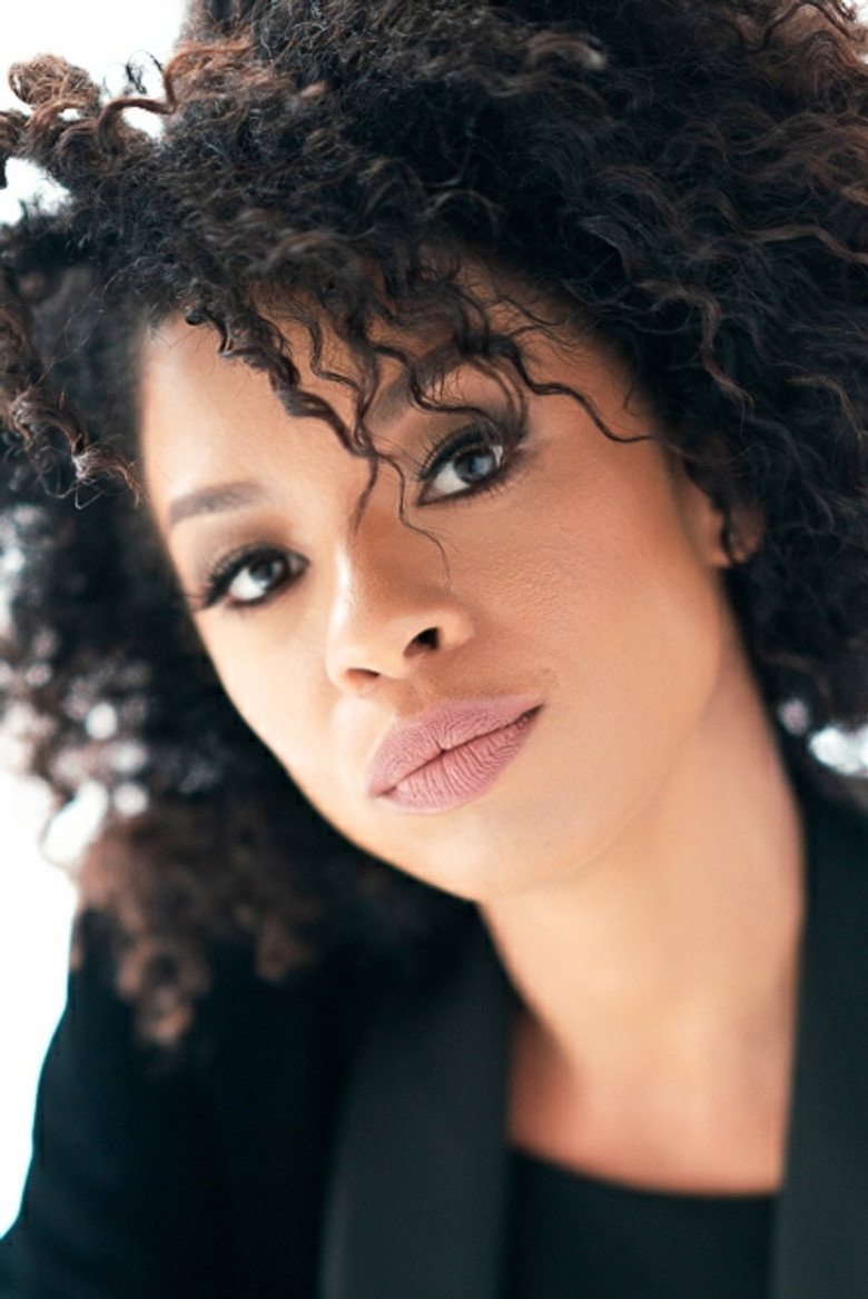 Angel Parker photo 5