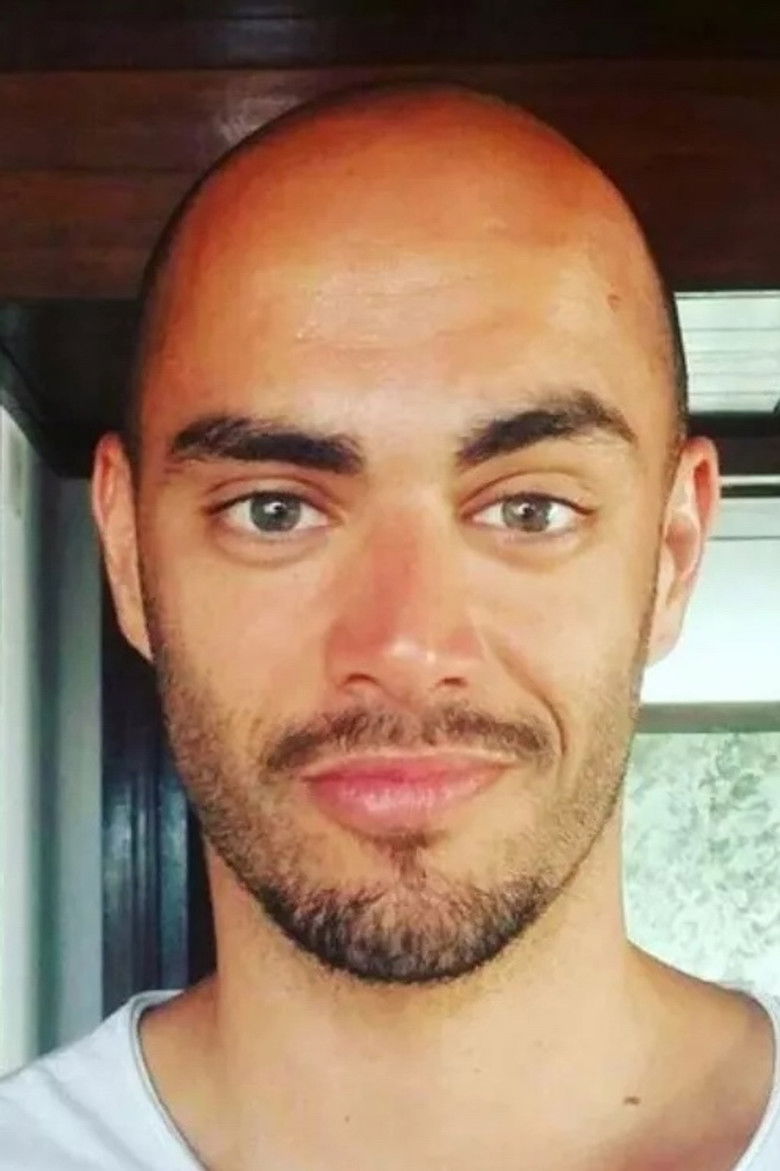 Tiago Carreira portrait image