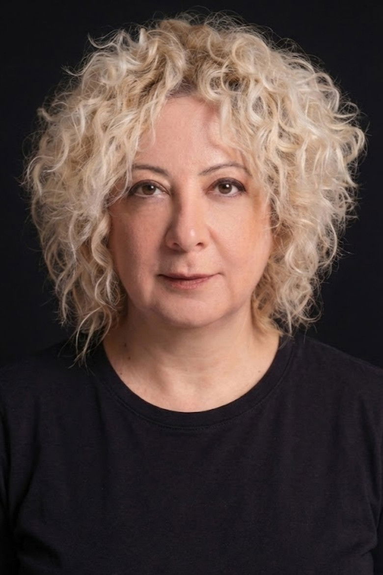 Elif Yakarçelik portrait image