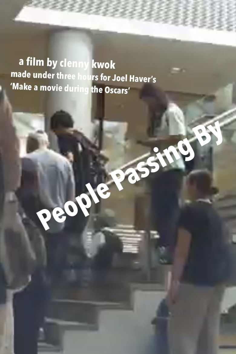 Imatge de People Passing By