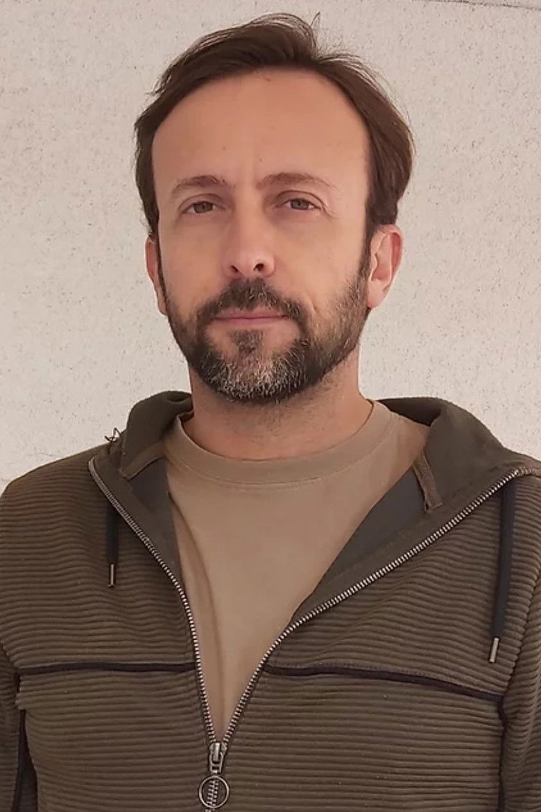 Miguel Sá Monteiro portrait image