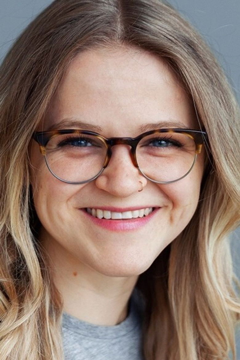 Niki Walker portrait image