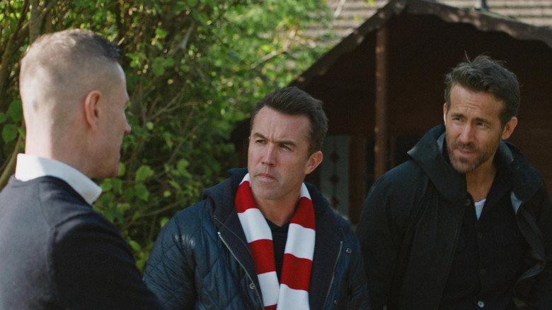 Welcome to Wrexham S01E09 — Welcome Home episode still
