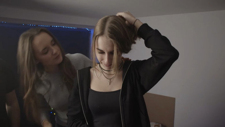 Image d'arrière-plan 10 du film 2025: The World Enslaved by a Virus