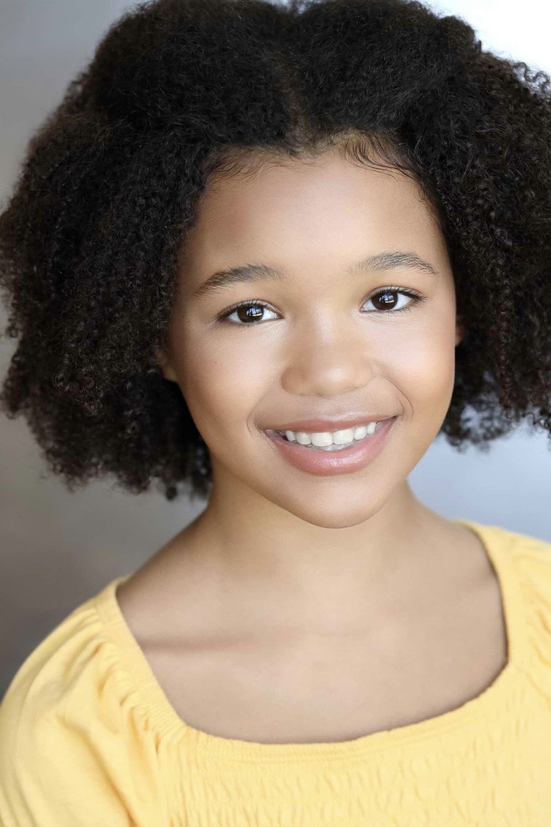 Bella Blanding photo 2