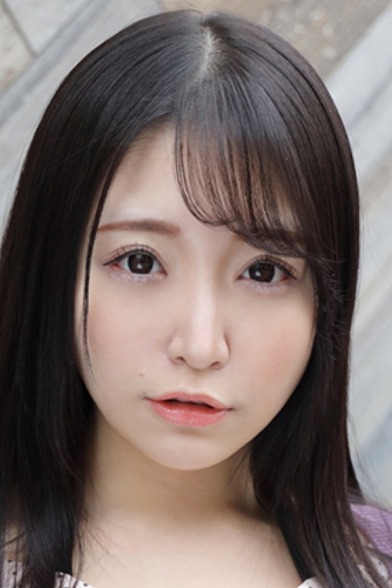 Momo Akiba photo