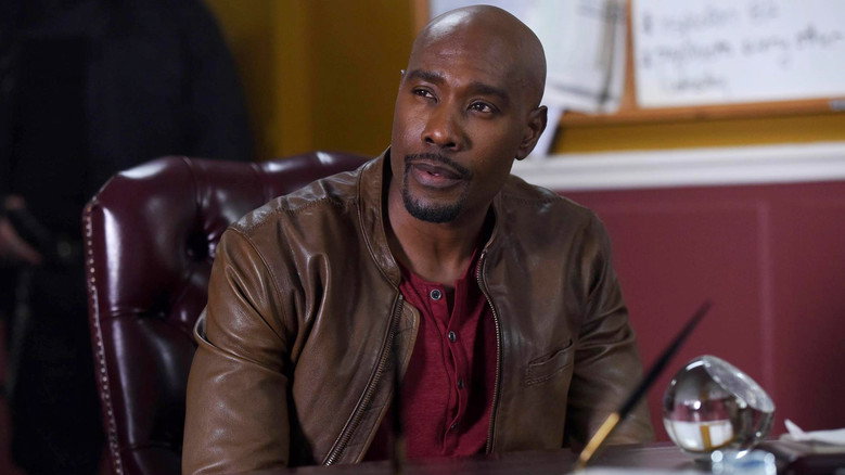 Still from Rosewood - Season 2 Episode 16