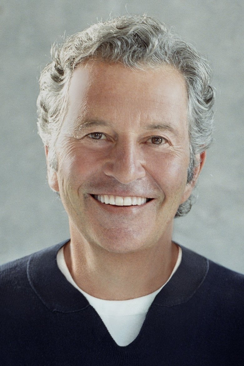 Robert Shaye headshot