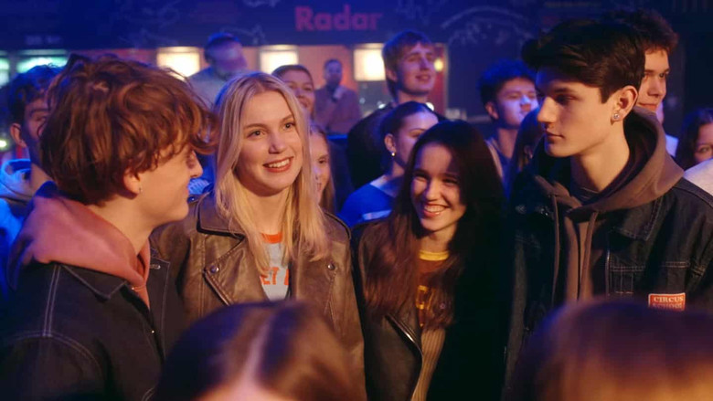 Still image for 1000 Words For Snow season 1 episode 4: A record deal and an unexpected kiss Still image for 1000 Words For Snow season 1 episode 4: A record deal and an unexpected kiss