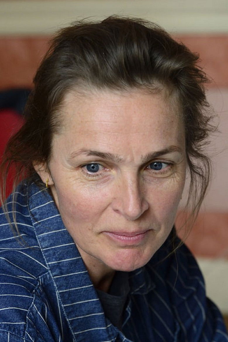 Simone Grau Roney portrait image