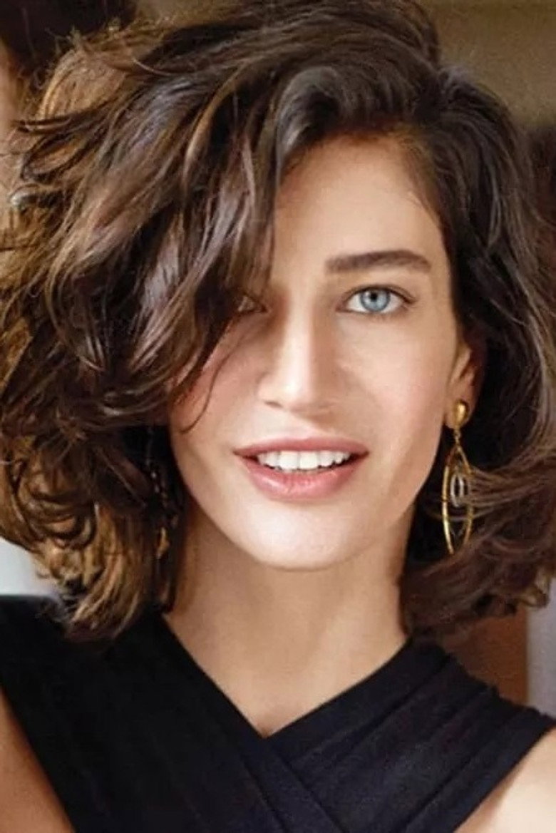 Berrak Tüzünataç photo 2