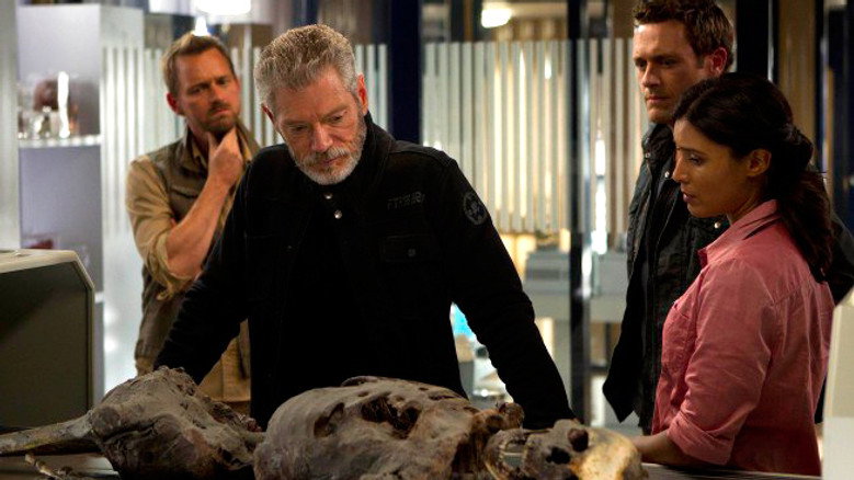 Still from Terra Nova - Season 1 Episode 8