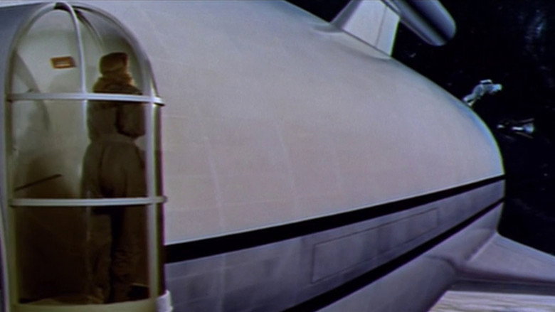 Image d'arrière-plan 7 du film Satellite dans le ciel