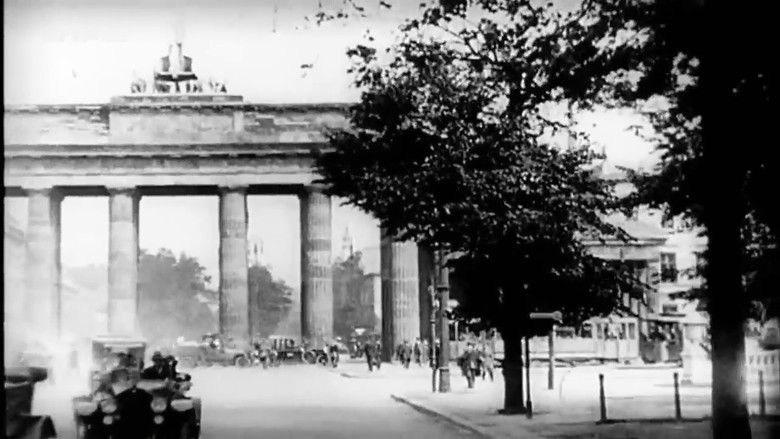 Still image for The roaring 20's season 1 episode 1: Tucholsky and Berlin