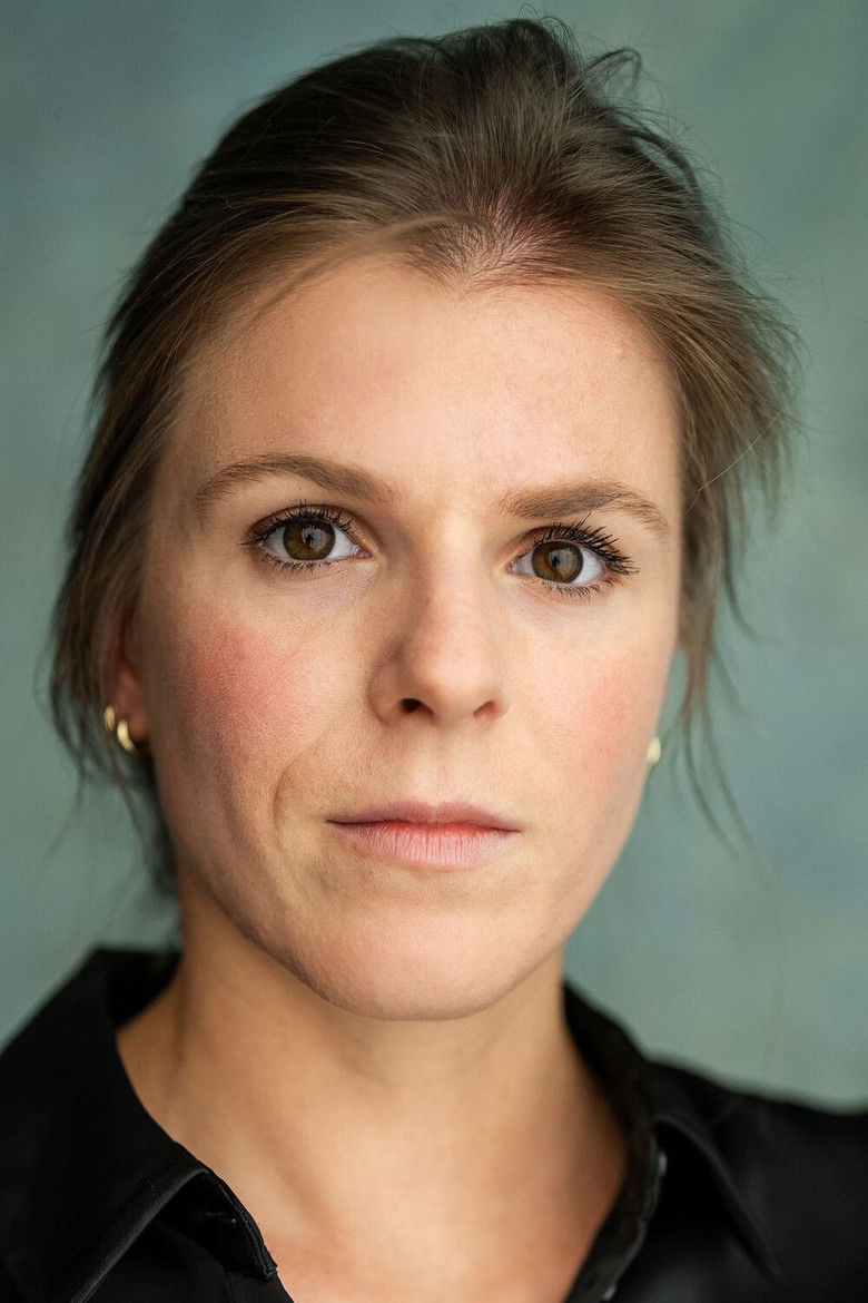 Stéphanie Moyersoen portrait image