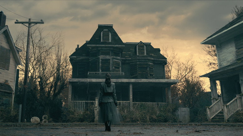 Still from The Fall of the House of Usher - Season 1 Episode 8