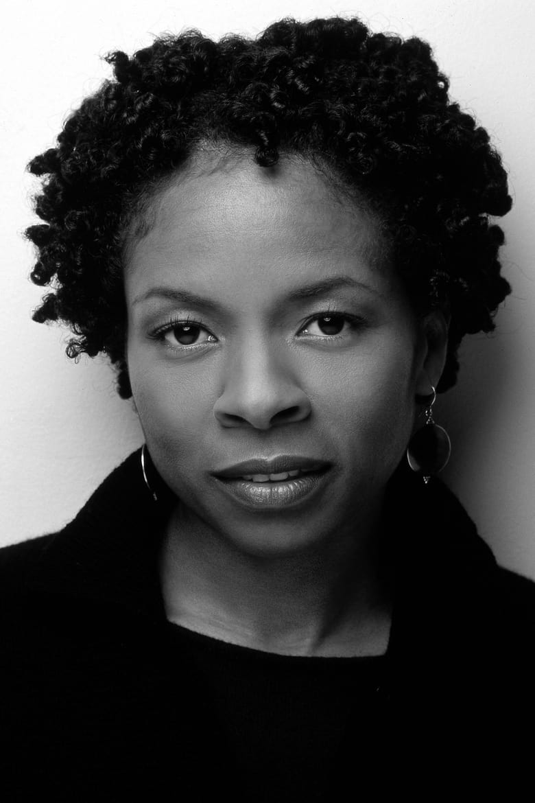 LisaGay Hamilton headshot