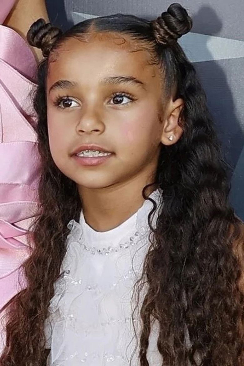 Dream Kardashian portrait image