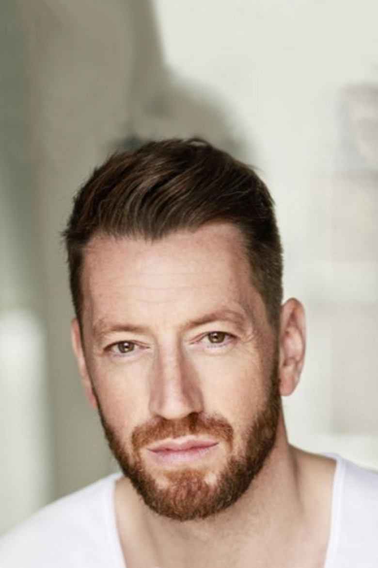 Robert Shaw Cameron portrait image