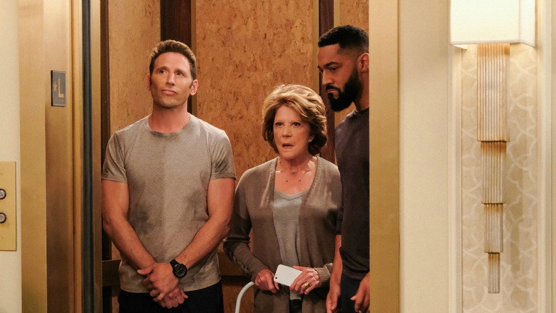 Still from 9JKL - Season 1 Episode 3