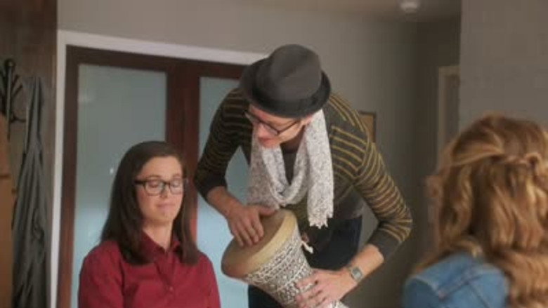 Still from Hello Ladies - Season 1 Episode 1