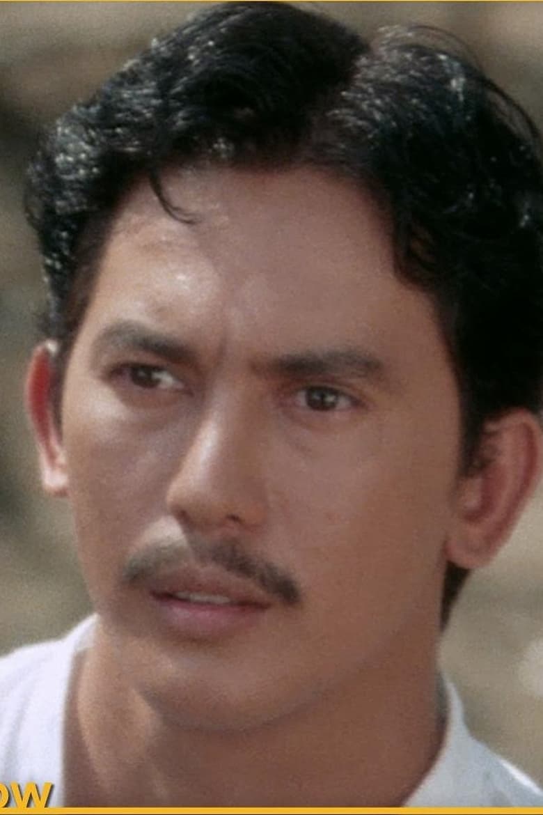 Phillip Salvador photo 1