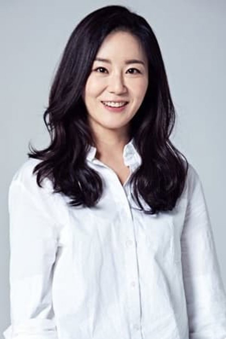 Choi Yoo-song photo 2