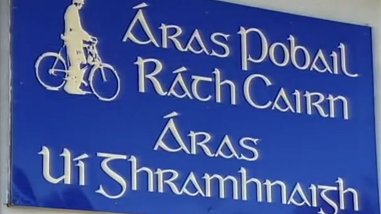 Still image for No Béarla season 1 episode 2: In which Manchán travels to Dundalk and Belfast