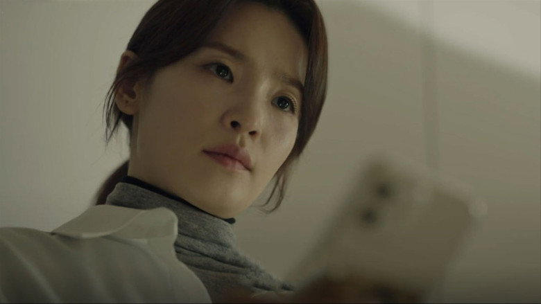 Still from Connection - Season 1 Episode 4