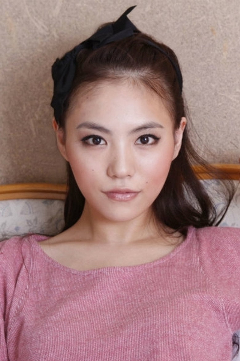 Asami Tano photo 2