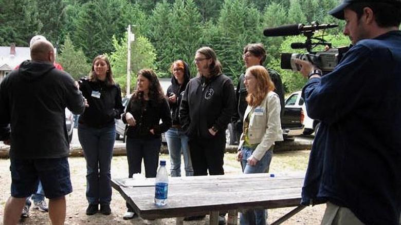 Return to 'Twin Peaks' main backdrop