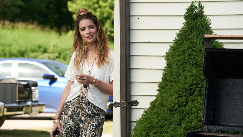 Still from Schitt's Creek - Season 6 Episode 1