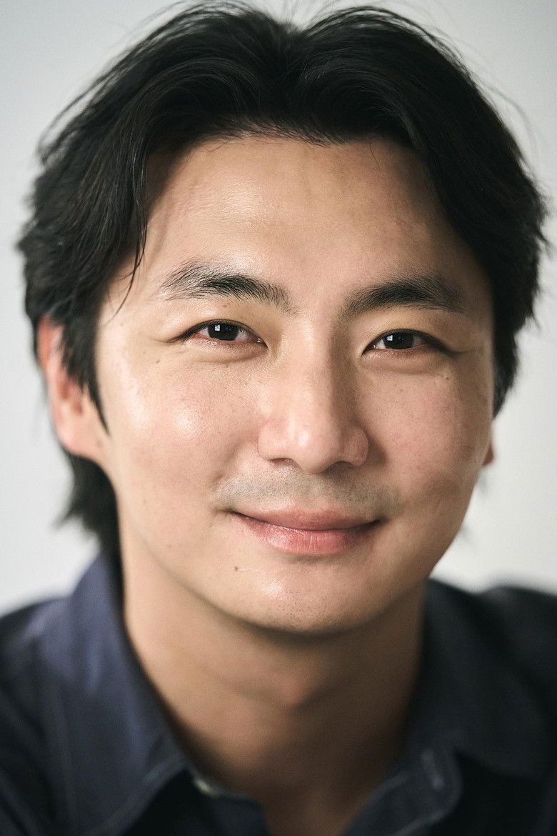 Yoo Tae portrait image