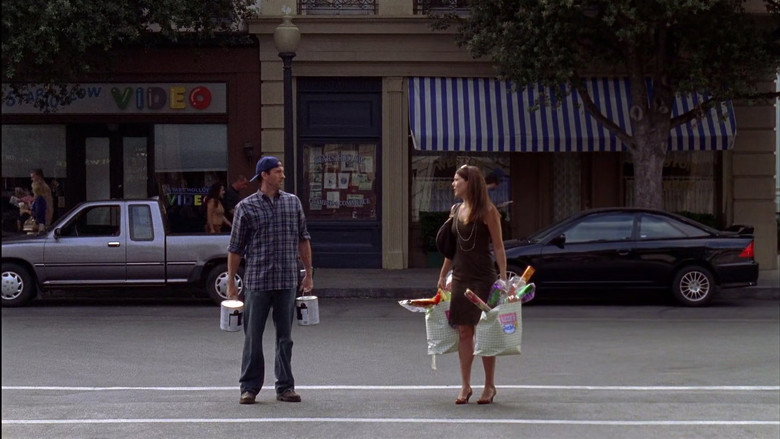 Still from Gilmore Girls - Season 7 Episode 2