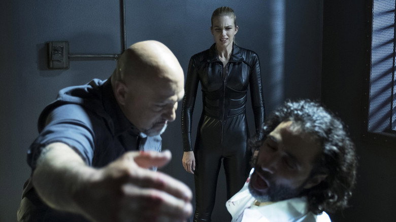 Still from Сшиватели - Season 3 Episode 2
