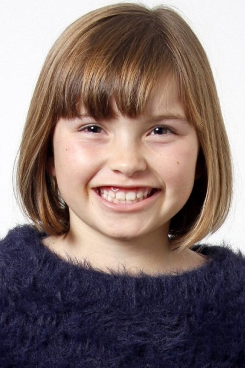 Isla Hounsom portrait