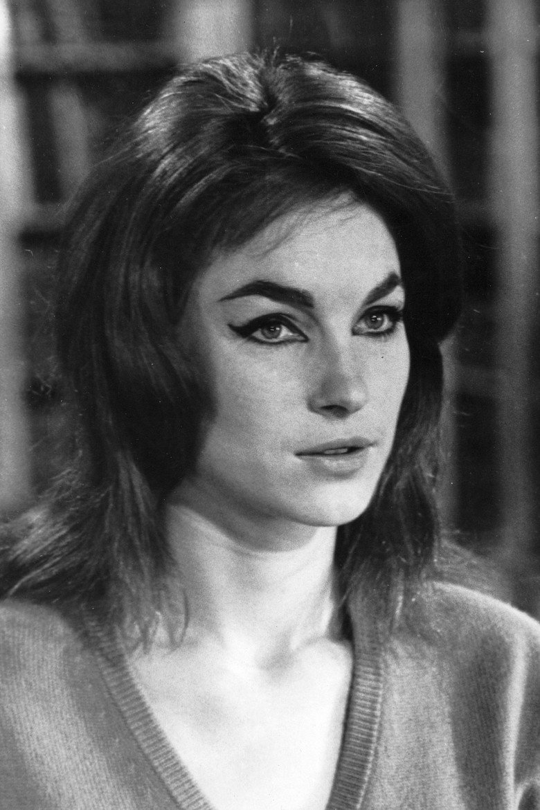 Shirley Anne Field photo 3
