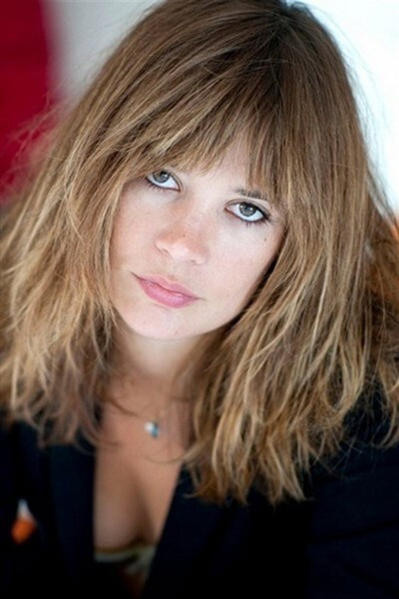 Justine Bruneau photo 2