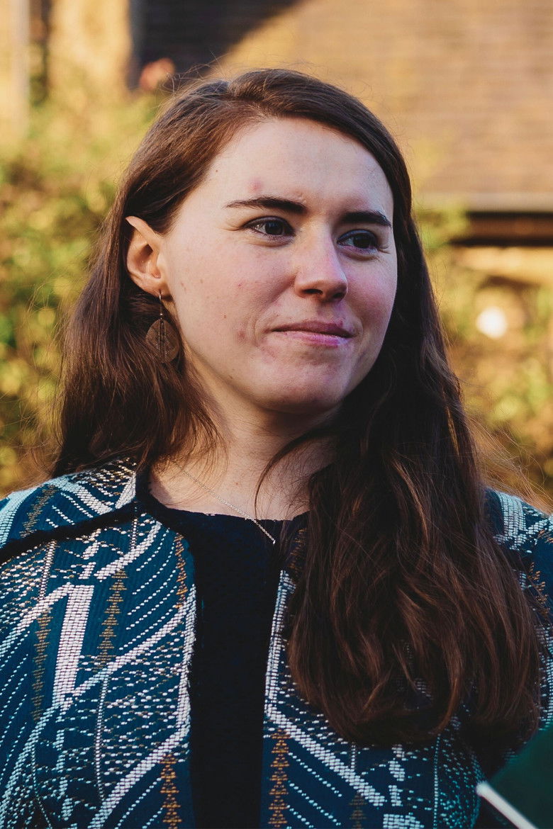 Holly Holdsworth portrait image