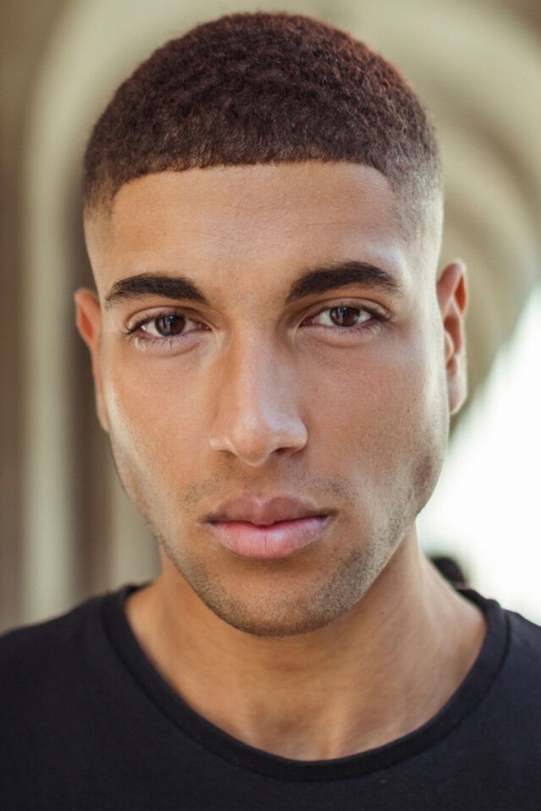 Alex Tamaro portrait image