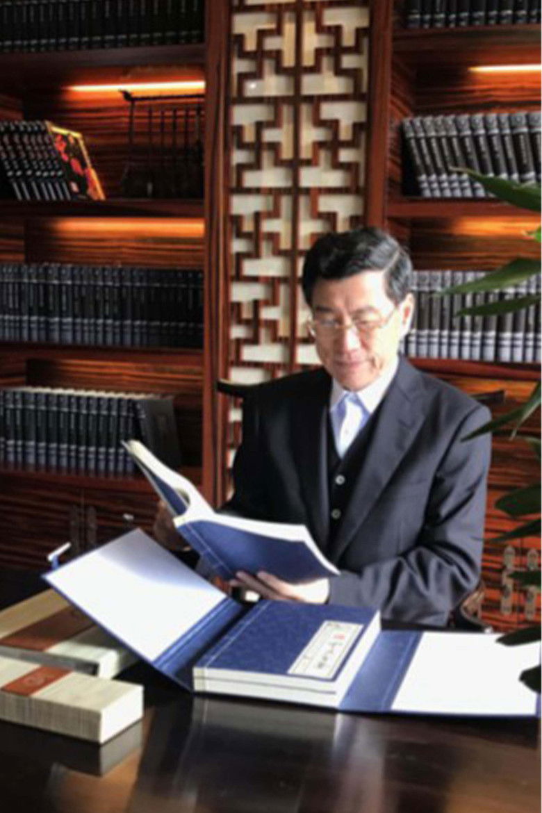 Xing Liu portrait image