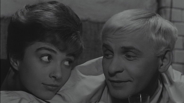 Image d'arrière-plan 10 du film Les Innocents Charmeurs