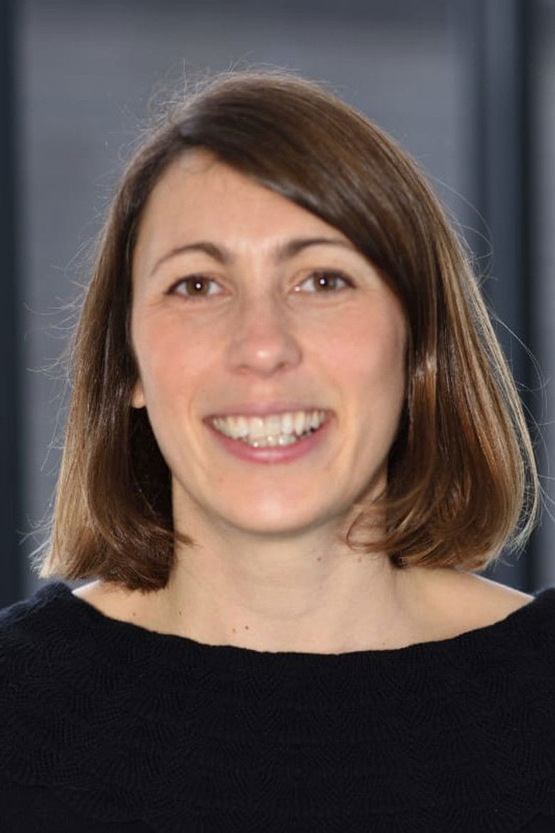 Kate Cox portrait image