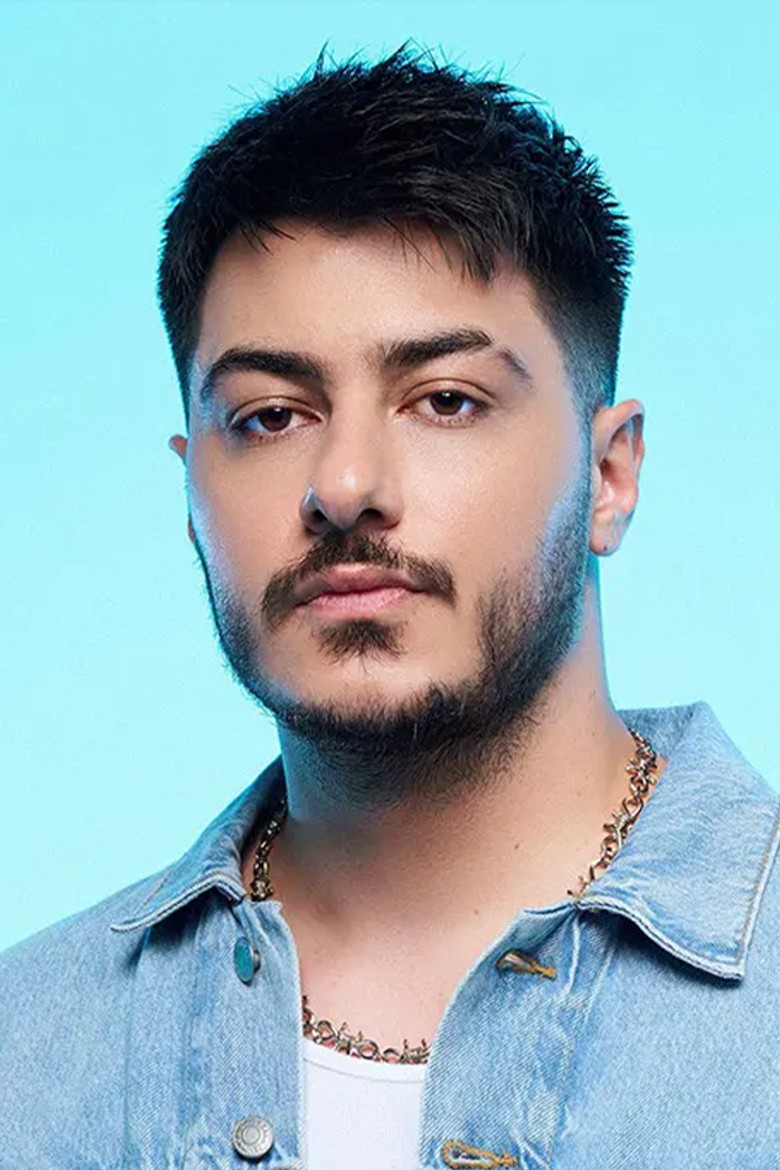 Semicenk portrait image