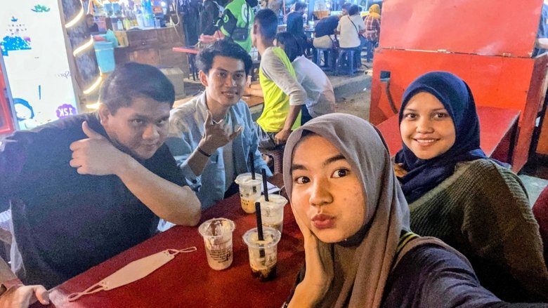 Gallery image from eSplsYYaXP9nkdOv7F7jvXF7WTU.jpg