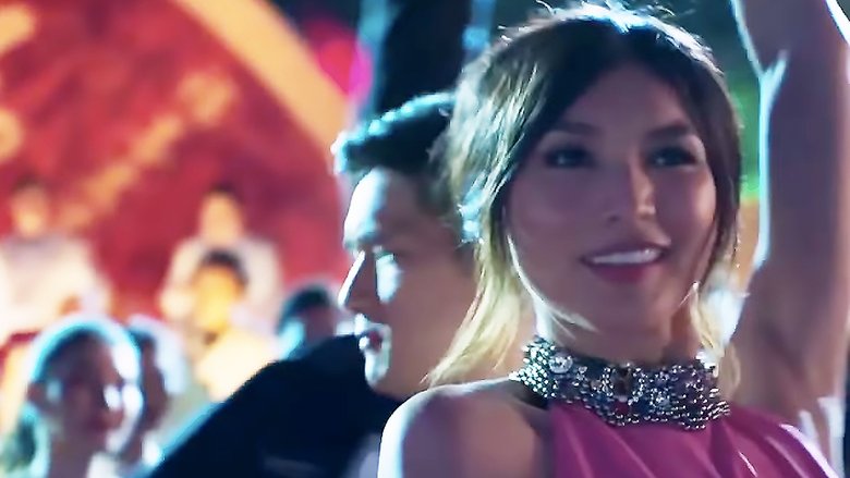Crazy Rich Asians (2018)