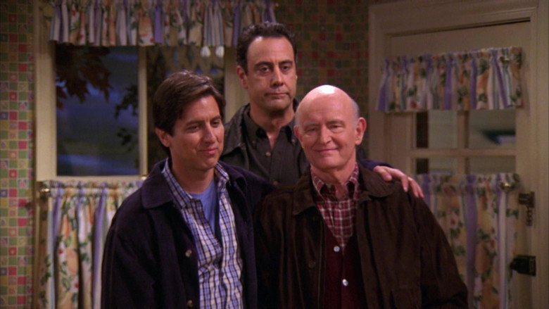 Still from Everybody Loves Raymond - Season 9 Episode 6