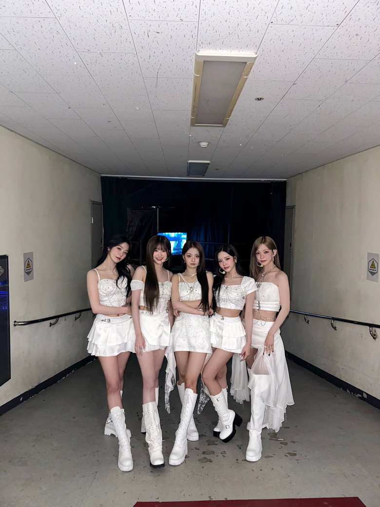 Imatge de fromis_9 [NOW TOMORROW.] - Live in Seoul