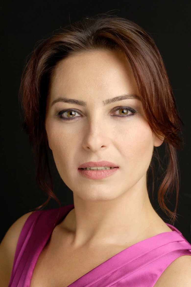 Ayça Bingöl photo 2