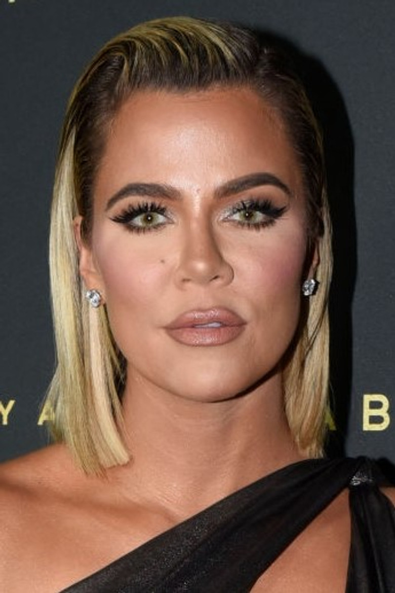 Khloé Kardashian photo 4